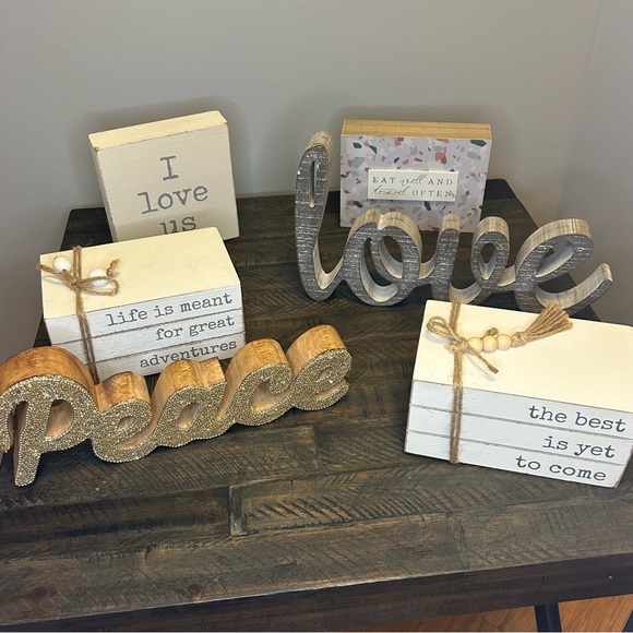 Home decor accent/sign/display, the best is yet to come - Picture 7 of 7